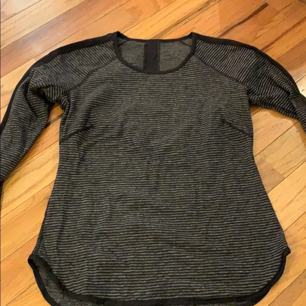 Reversible long sleeve